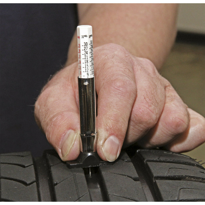 0-25mm Mini Tyre Tread Depth Gauge - 1mm Graduations Accurate Tool - Pocket Clip Loops