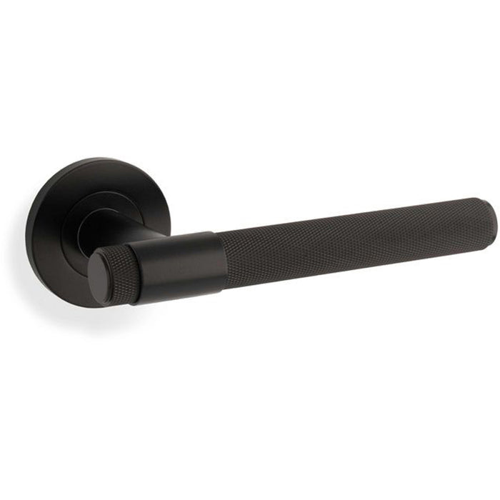 SOLID BRASS Knurled Door Handle Set - Matt Black Bar Lever On Round Rose