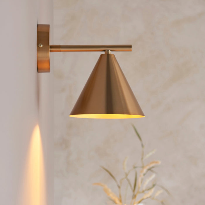 Dimmable Wall Light - Warm antique brass plate - Modern Metal Shade Sconce