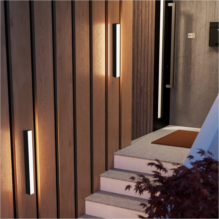 Sleek Modern Black LED Wall Light for Indoor Spaces Stylish Home Lighting Solution