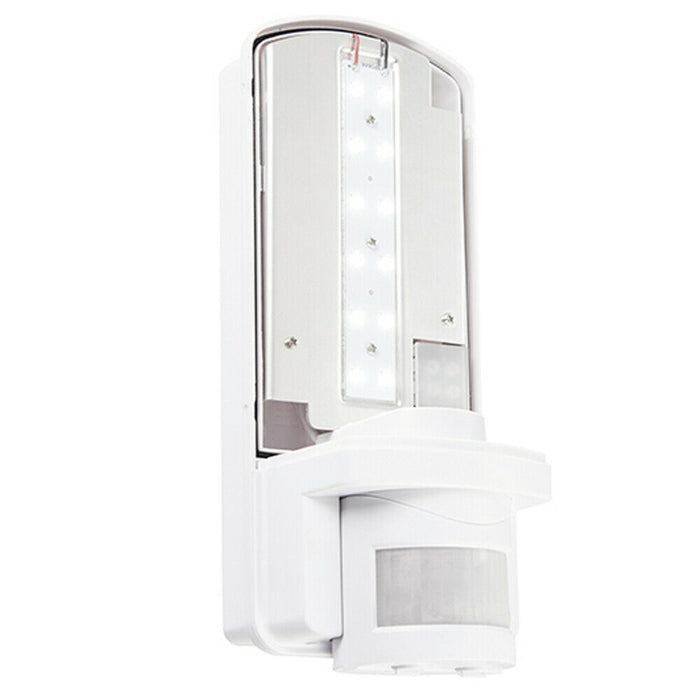 WHITE IP44 Outdoor Wall Bulkhead Light & 10m PIR Motion Sensor 6W Daylight LED Loops