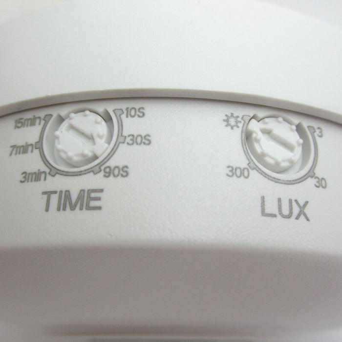 Outdoor / Bathroom PIR Occupancy Sensor IP44 Automatic Timer Reset Light Switch Loops