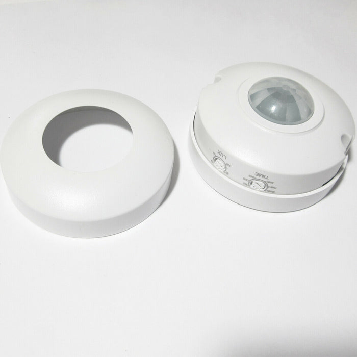 Outdoor / Bathroom PIR Occupancy Sensor IP44 Automatic — LoopsDirect