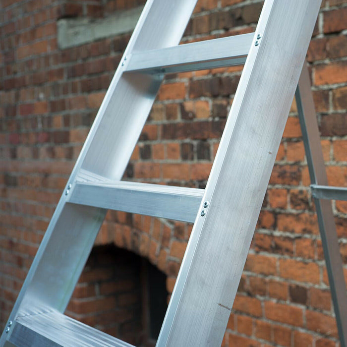1.7m Aluminium Swingback Step Ladders 8 Tread Professional Lightweight Steps Loops