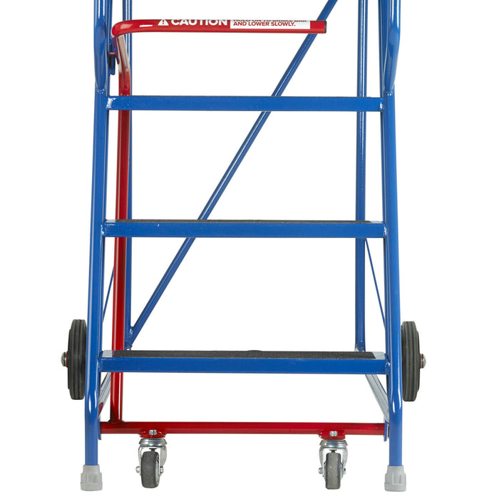 15 Tread Mobile Warehouse Stairs Anti Slip Steps 4.75m Portable Safety Ladder Loops