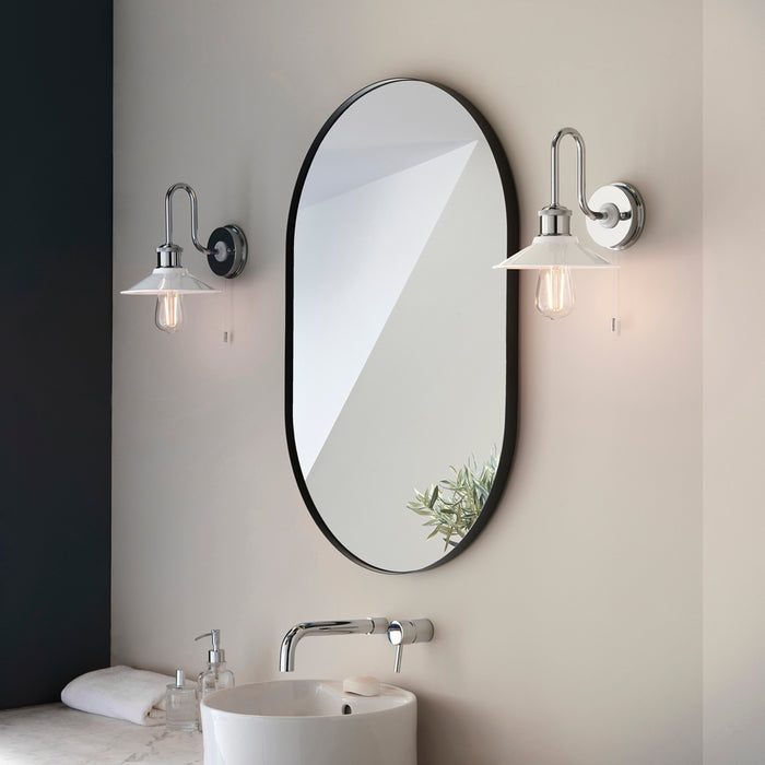 Chrome Plated Bathroom Fisherman Wall Light & Ribbed Glass Shade IP44 Rated